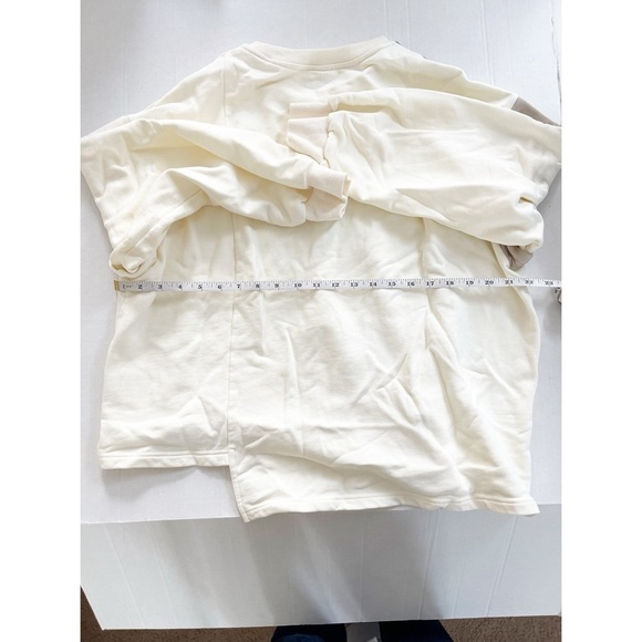 Chic Women’s Avant Garde  Sweat Shirt - Large - Picture 5 of 7